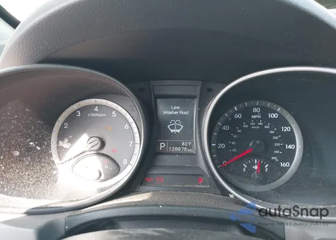 2015 Hyundai Santa Fe Sport 2.4L from USA, damaged, VIN 5XYZTDLB9FG248463